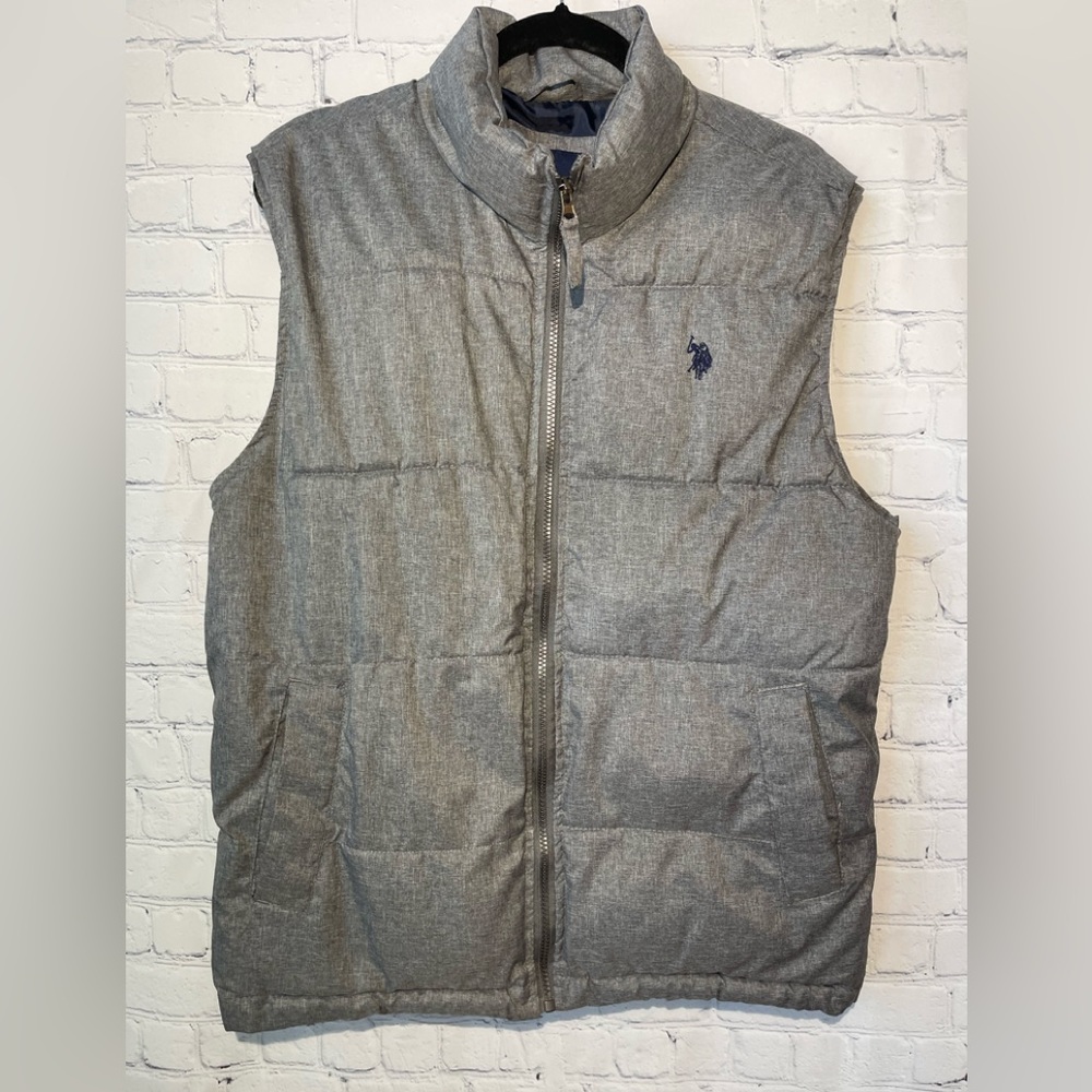 U.S. Polo Assn. size medium gray